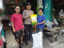 Gerakan Pangan Murah, Polsek Johar Baru Bantu Stabilkan Harga Beras di Galur