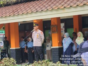 Polsek Johar Baru Sampaikan Pesan Kamtibmas di SMKN 31 Lewat Program Cooling System