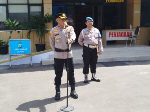 Apel Pagi Jam Pimpinan, Kapolsek Johar Baru Tekankan Peningkatan Kualitas SDM dan Penguatan Program Kapolres