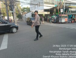 Polri Pastikan Mobilitas Masyarakat Lancar Saat Jam Pulang Kerja di Benhil