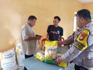 Bhabinkamtibmas Petamburan Gelar Gerakan Pangan Murah di RT 06/01 Sampaikan Imbauan Kamtibmas