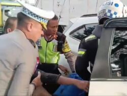 Aksi Cepat Tanggap Kasat Lantas Bekasi Kota, Tangani Korban Kecelakaan di Gunung Putri Bogor