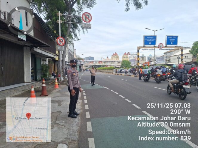 
					Kapolsubsektor Tanah Tinggi Gatur Lalin di Tanah Tinggi, Warga Diimbau Taat Lalu Lintas dan Waspada Curas