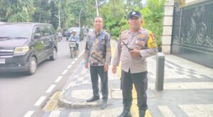 Bhabinkamtibmas Gondangdia Perkuat Keamanan Lewat Patroli Dialogis di Jalan Agus Salim