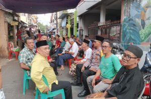 Takziah Di Rumah Duka Bhabinkamtibmas Kampung Rawa, Pererat Silaturahmi dan Kepedulian Sosial