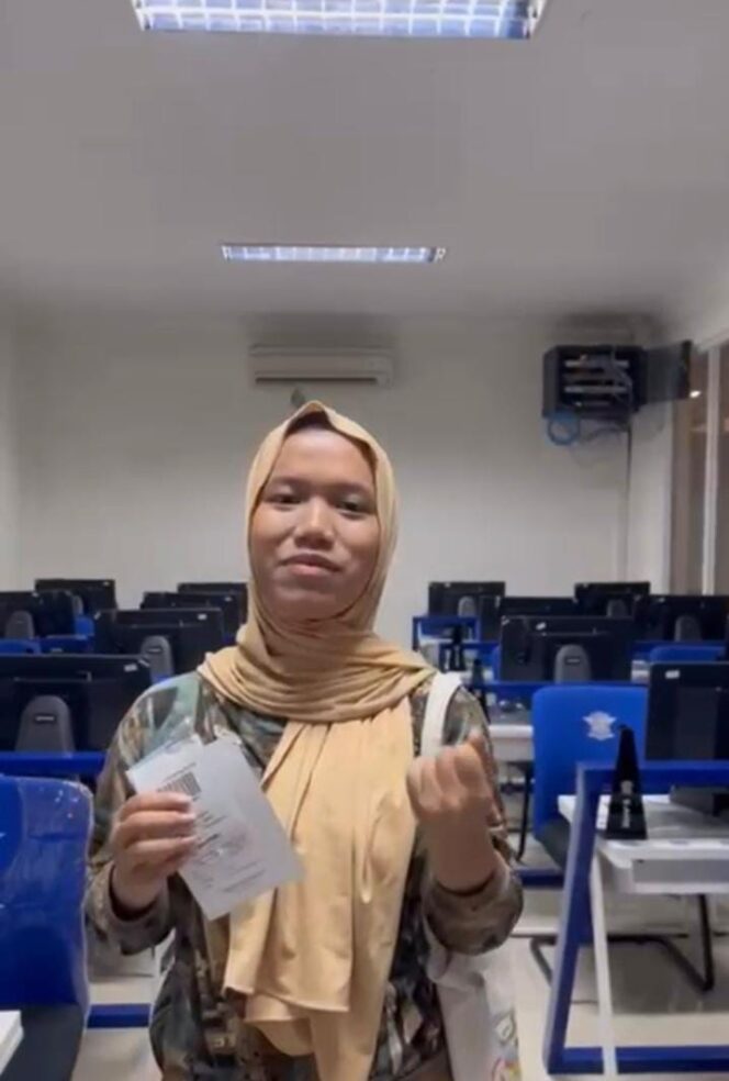 
					Lulus Ujian Sesuai Prosedur, Pemohon SIM Senang dan Ajak Masyarakat Urus Sendiri