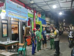 Bhabinkamtibmas Kampung Rawa Sambangi Pos Siskamling, Ingatkan Warga Waspada Curas, Curanmor dan Tawuran
