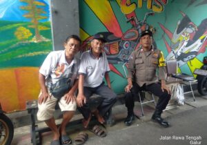 Bhabinkamtibmas Galur Gelar Cooling System, Warga Dihimbau Jaga Keamanan Lingkungan dari Curas, Curanmor, dan Tawuran