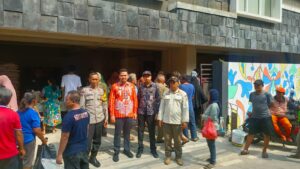 Monitoring Pembagian Bansos di Paseban Berjalan Lancar dan Terkendali