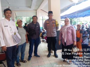 Monitoring Penyaluran BLT Kesra 2025 di Kampung Rawa, Polisi Pastikan Proses Berjalan Tertib dan Transparan