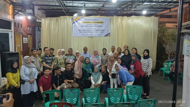 
					Acara Lepas Sambut Bhabinkamtibmas dan Kasipem Petojo Selatan, Warga RW 02 Perkuat Sinergi Keamanan Lingkungan