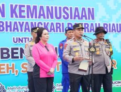 Polda Riau Kirim 6 Truk Bantuan, 290 Personel & 36 Psikolog ke Aceh–Sumut–Sumbar Solidaritas Tanpa Batas: Bantuan Logistik Besar + Trauma Healing + SAR K-9 & Drone