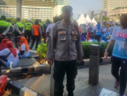 Humas Menteng Siaga di CFD: Aipda Himawan Ingatkan Warga Waspada Copet & Jambret di Bundaran HI