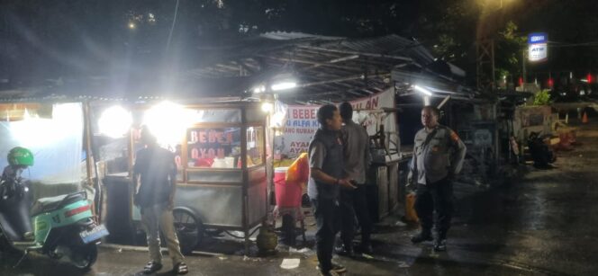 
					Ops Cipta Kondisi, Padal Polsek Metro Tanah Abang Patroli Antisipasi 3C hingga Larut Malam