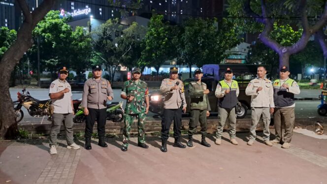 
					Operasi Sikat Jaya 2025, Tiga Pilar Kemayoran Gelar Patroli Antisipasi Kejahatan Jalanan