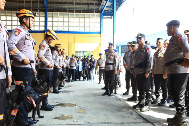 
					Ratusan Personel Brimob, Samapta, Medis, dan K9 Dikerahkan Polri Perkuat Penanganan Bencana