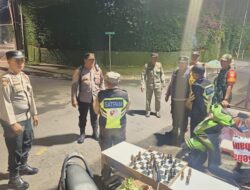Patroli Tiga Pilar Sisir Menteng, Satkamling Jalan Garut Diperketat Demi Jakarta Aman Terkendali