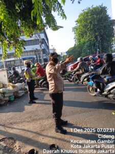 Pelayanan Lalu Lintas Pagi di TL Caringin Berjalan Lancar