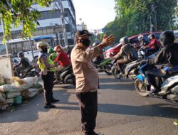 Pelayanan Lalu Lintas Pagi di TL Caringin Berjalan Lancar