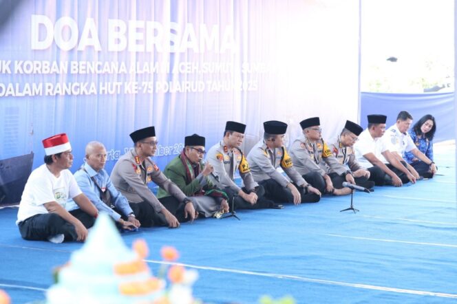 
					Polairud Polda Metro Jaya Gelar Doa Bersama untuk Korban Bencana Aceh, Sumut dan Sumbar