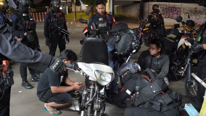
					Batalyon C Pelopor Brimob PMJ Intensifkan Patroli Dialogis, Tekankan Pendekatan Humanis Cegah 3C