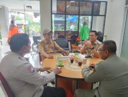 Cooling System Polsek Kemayoran: Bhabinkamtibmas Perkuat Komunikasi dengan Aparatur Kelurahan