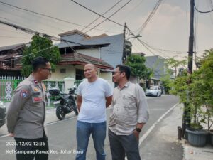 Sambang Tokoh Masyarakat, Bhabinkamtibmas Kampung Rawa Lakukan Cooling System dan Patroli DDS