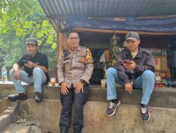 Ciptakan Situasi Kondusiif, Bhabinkamtibmas Karet Tengsin Patroli Pemukiman RT 13/03, Sampaikan Warga Jaga Kamtibmas