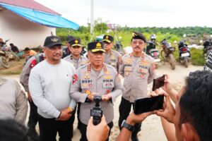 Wakapolri Tinjau Lokasi Banjir Aceh Tamiang, Pastikan Bantuan Logistik Hingga Peralatan Khusus Segera Dikirim