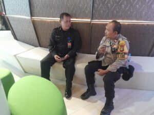 Pengamanan Rencana Aksi Unras di Kantor BPDP, Bhabinkamtibmas Gambir Perkuat Koordinasi untuk Jaga Situasi Tetap Kondusif