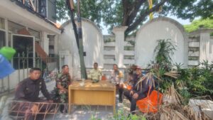 Bhabinkamtibmas Sambangi Warga Pasar Baru, Warga Diimbau Waspada Modus Kejahatan Baru