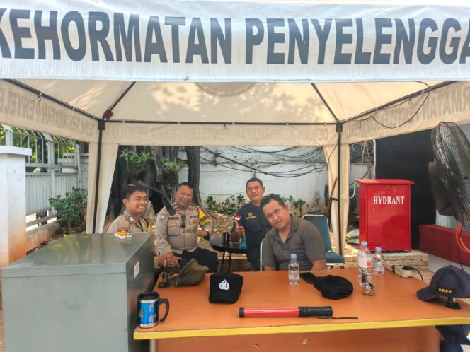 
					Pengamanan dan Antisipasi Unras di DKPP, Polsek Metro Gambir Pastikan Situasi Terkendali