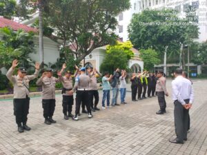 Apel Pelayanan Unras, Polsek Johar Baru Pastikan Aksi Mahasiswa di BPOM Aman dan Terkendali