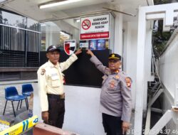 Wujudkan Kamtibmas Kondusif, Unit Samapta Polsek Kemayoran Sosialisasikan Barcode Sahabat Patroli Polisi