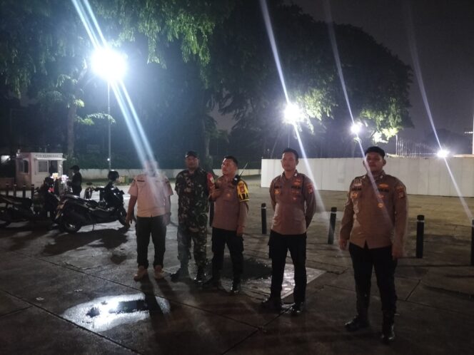 
					Patroli Tiga Pilar Sawah Besar Cegah Kejahatan Jalanan Jelang Malam Hari