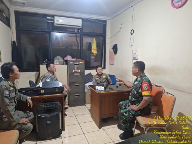 
					3 Pilar Kelurahan Galur Tingkatkan Koordinasi Kamtibmas Jelang Nataru 2026