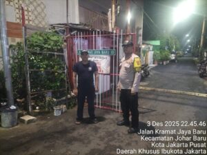 Kamtibmas Terjaga, Polsek Johar Baru Gelar Patroli Dialogis di Lingkungan Warga RW 01