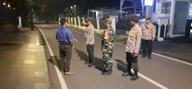 
					Tiga Pilar Sisir Taman Menteng Sukabumi, Perketat Keamanan Malam Hari