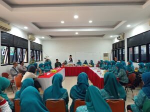 Sinergi Tiga Pilar: Monitoring Kunjungan Kerja TP PKK Jakarta Pusat di Petamburan