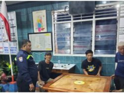 Bhabinkamtibmas Petamburan Sambangi Pos Siskamling RT 03/03 Ingatkan Warga Antisipasi Kerawanan Wilayah