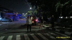Patroli Dini Hari Polsek Kemayoran Antisipasi Tawuran dan Kejahatan Jalanan di Jembatan Jiung
