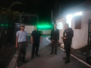 Bhabinkamtibmas Duri Pulo Ajak Awak Satkamling Perkuat Sinergi Jaga Keamanan Lingkungan
