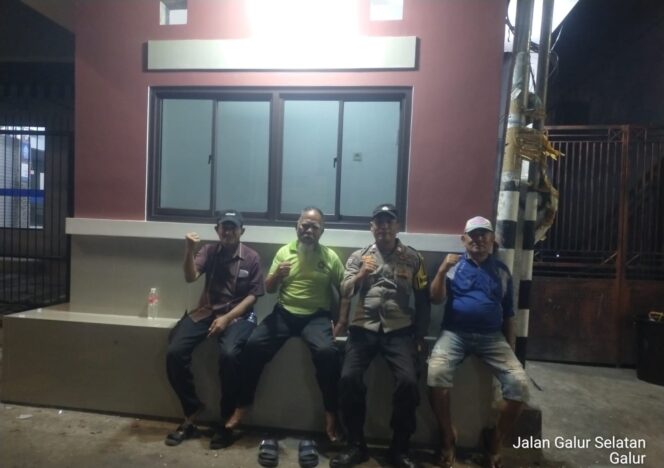 
					Bangun Keamanan Berbasis Warga, Polsek Johar Baru Intensifkan Sambang Pos Kamling RW 01