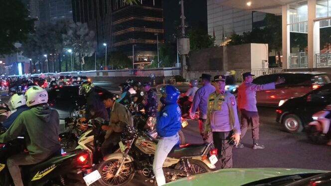 
					Patroli Gabungan Polres Metro Jakpus Dan Polsek Menteng Bergerak: Tegas Cegah Balap Liar di MH Thamrin
