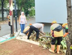 Polri Peduli Lingkungan Hadir Dalam Grebek Lumpur di Gunung Sahari Utara