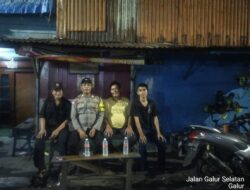 Bhabinkamtibmas Galur Sambang Pos Kamling, Ajak Warga Perkuat Keamanan Malam Hari