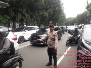 Patroli Samapta Polsek Senen Lakukan Monitoring dan Pengamanan di Gereja GKI Kwitang