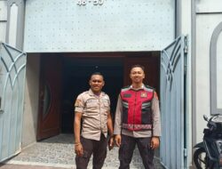 Patroli Siang Hari Polsek Sawah Besar Tempel Barcode Aduan “di Gereja GBI