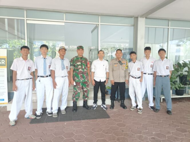 
					Polsek Sawah Besar Turun ke Sekolah, Cegah Pelajar Terprovokasi Ajakan Di Medsos Terkait Berita Hoax