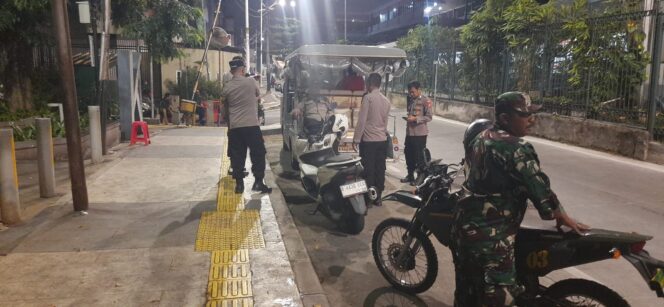 
					Patroli Jalan Kaki Tiga Pilar Menteng, Jaga Jakarta Tetap Aman dan Kondusif